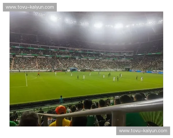 直播FIFA：把球场激情搬到你的屏幕上